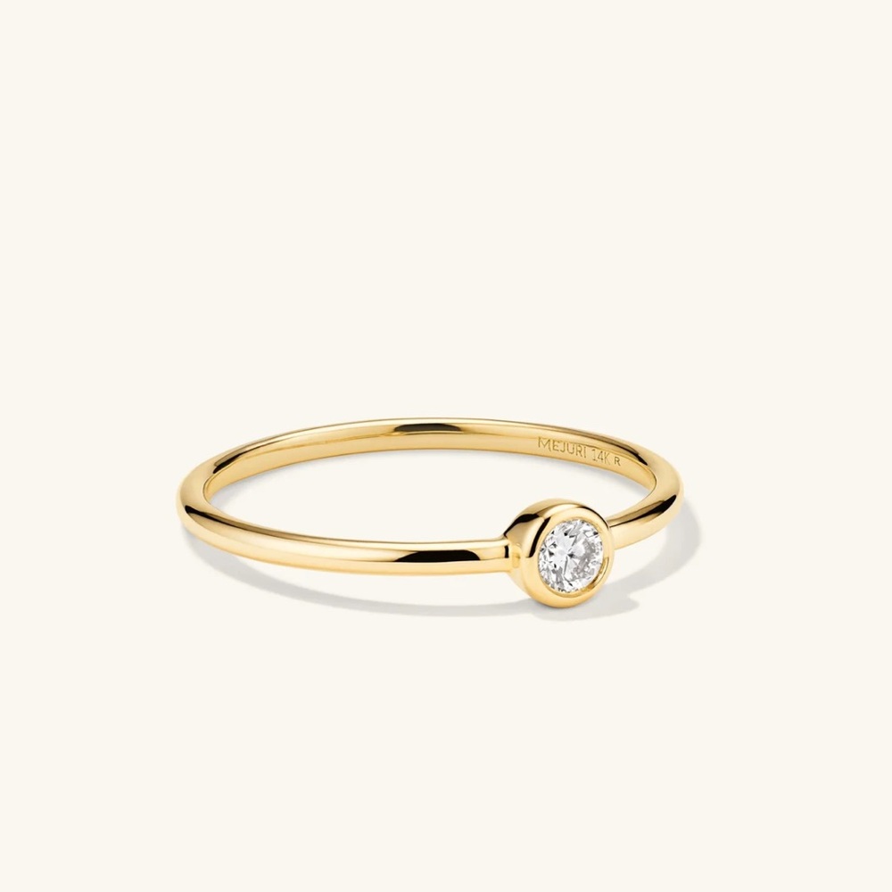 Diamond solo ring size 7
